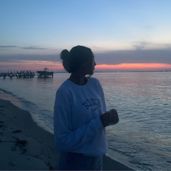 Meet your Posher, Tamara - Picture 1 of 1